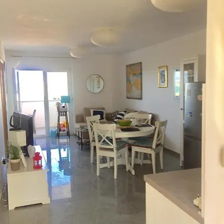 公寓 New Two Bedroom Apartment Inara G